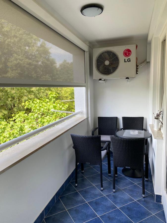 Apartman นยีวีเซ ภายนอก รูปภาพ